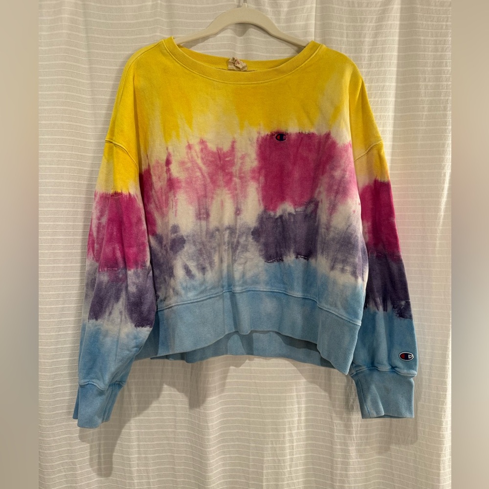 Champion Tie Dye Sweatshirt